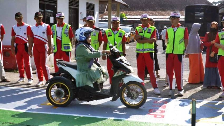 Ujian Praktik
