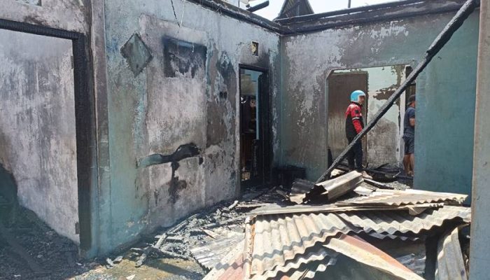 Satu Unit Rumah di Moodu Hangus Terbakar