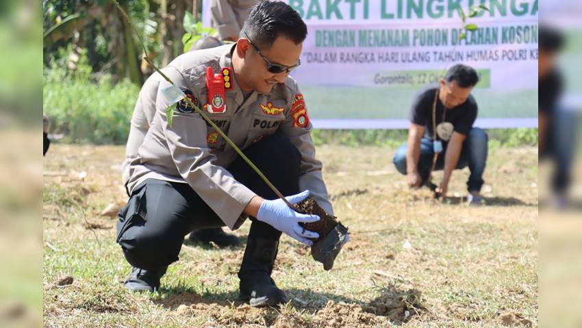Humas Penanaman Pohon