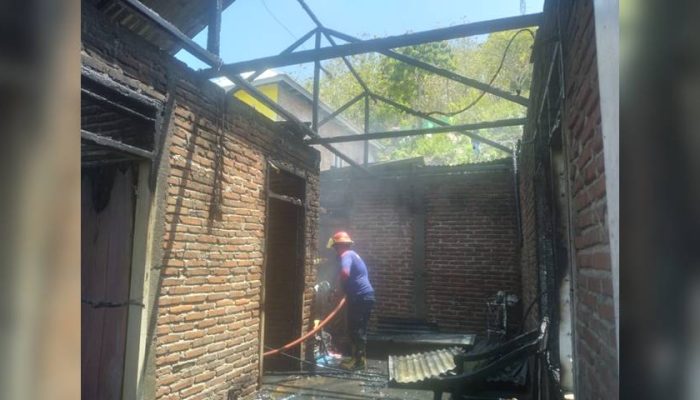 Satu Unit Rumah dan Lahan Perkebunan di Kota Gorontalo Terbakar