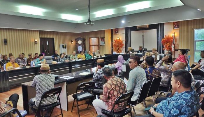 Acting Regent of Gorontalo North Leads Consolidation Meeting with Regional Agencies, Revealing Challenges