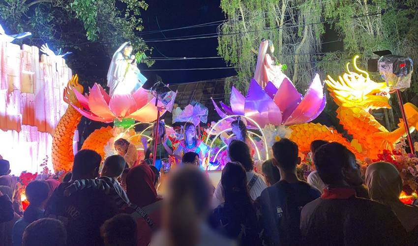 Ratusan Warga Padati Perayaan Cap Go Meh di Kota Gorontalo