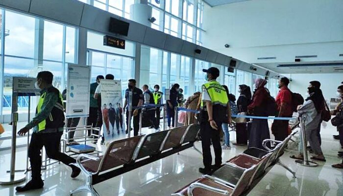 Bandara Djalaluddin Gorontalo Ditutup, Penumpang Sesalkan Lambatnya Pemberitahuan