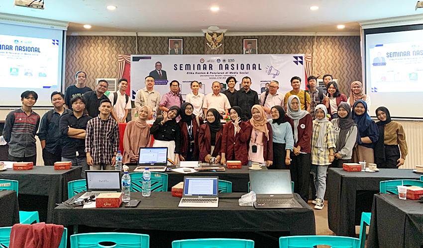 Dekan FIS UNG Apresiasi Seminar Nasional Jurusan Komunikasi