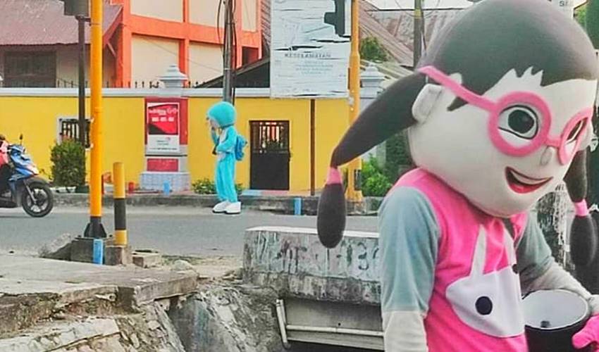 Dianggap Pengemis, Dinas Sosial Minta Masyarakat Tidak Berikan Uang Pada Badut
