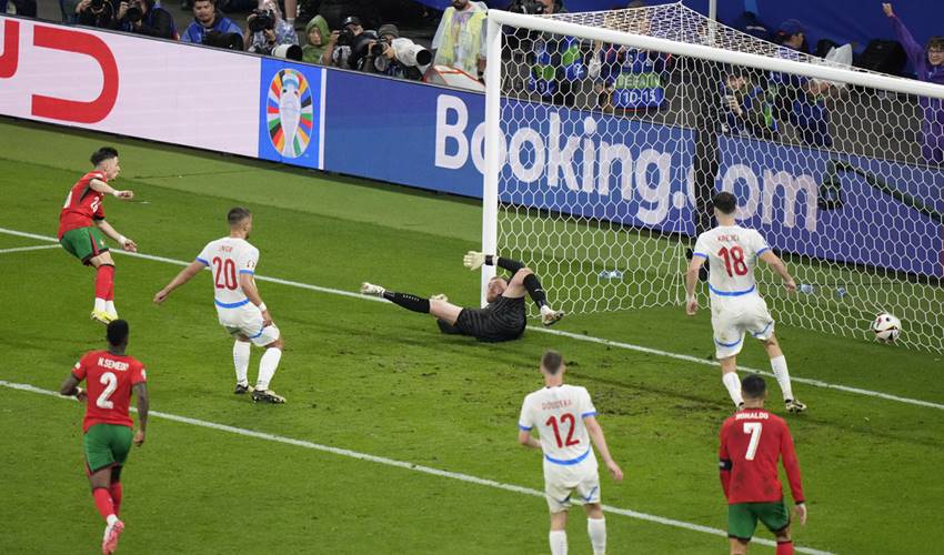 Hasil Euro 2024 Grup F_ Turki Hajar Georgia 3-1, Portugal Bekuk Ceko 2-1.