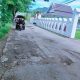 Jalan Rusak di Desa Helumo Dikeluhkan Warga