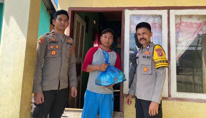Jelang HUT Bhayangkara, Polsek Popayato Gelar Bakti Sosial Lintas Agama