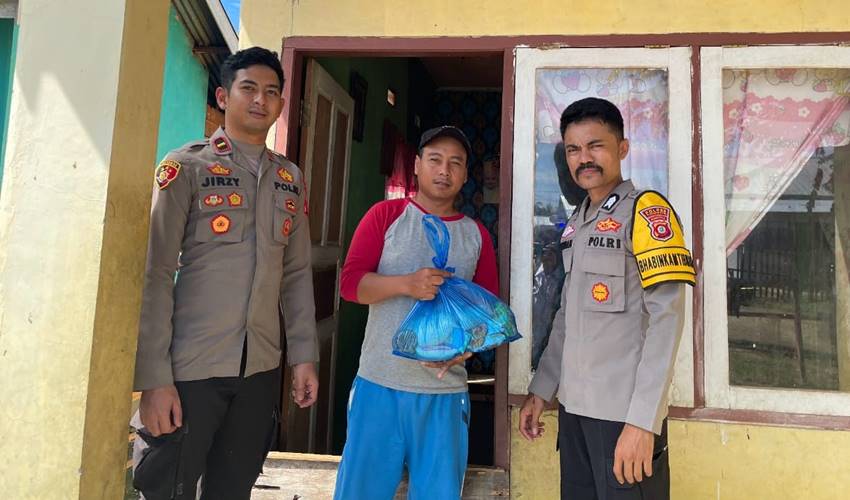 Jelang HUT Bhayangkara, Polsek Popayato Gelar Bakti Sosial Lintas Agama