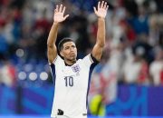 Usai Laga Serbia vs Inggris di Euro 2024, Bellingham Puji Gelandang Serbia Trent Alexander-Arnold