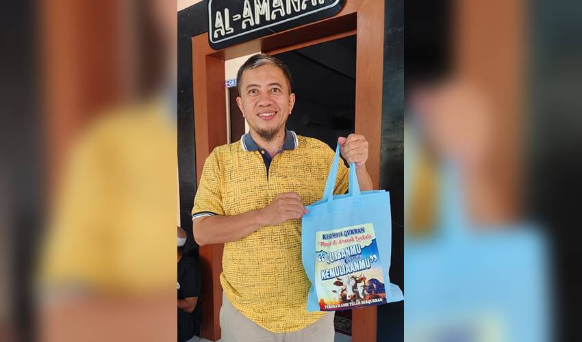 Qurban Unik Masjid Al Amanah Limbato_ Tak Sekedar Berbagi, Tapi Memuliakan