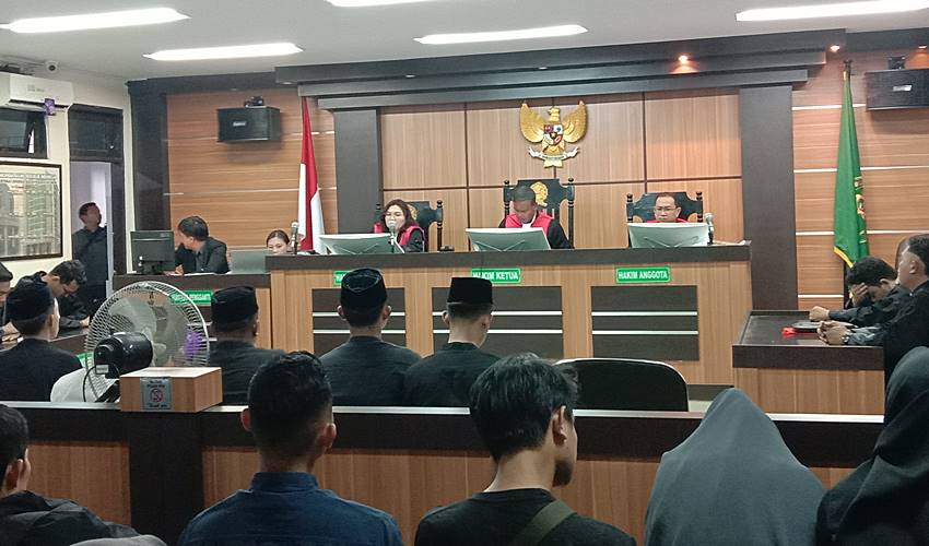 5 Terdakwa Kasus Kematian Mahasiswa IAIN Gorontalo Divonis 3 Tahun Penjara
