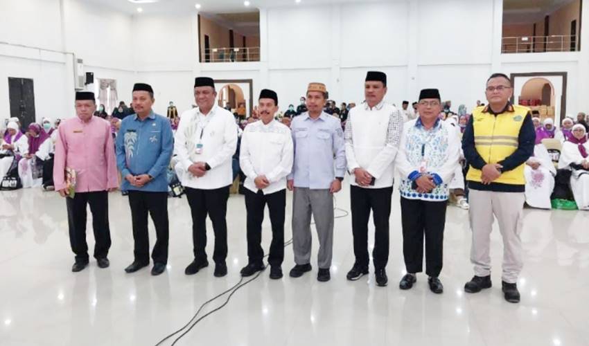 Jemaah Haji Asal Kabgor Disambut Asisten I