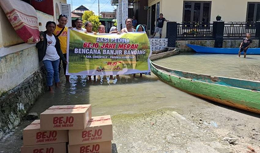 Lindungi Kesehatan Korban Banjir, Bejo Jahe Merah PT. Bintang Toedjoe Salurkan 1.800 Bejo Jahe Merah