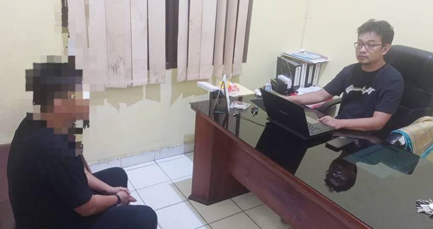 AKR Ketika diperiksa Polisi - Penganiayaan Sajam