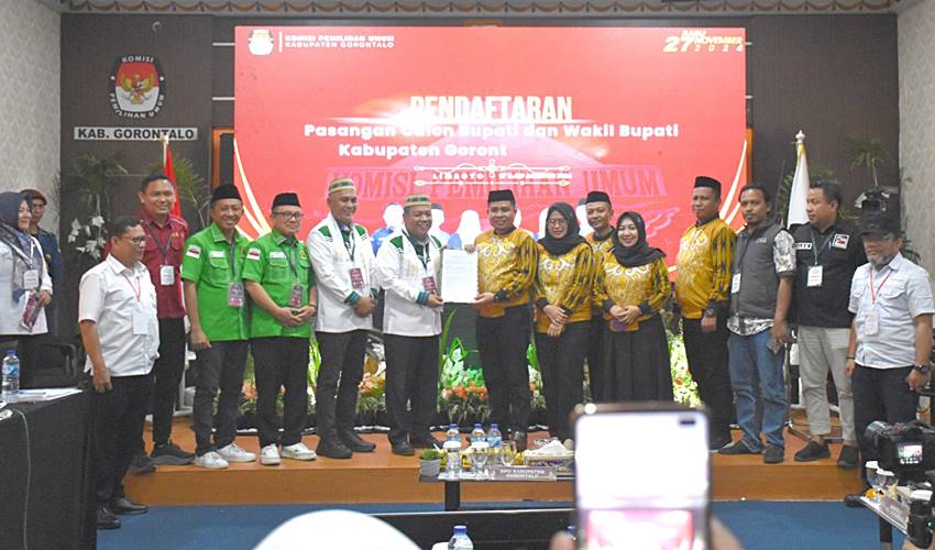 KPU Terima Berkas Pencalonan Syam T. Ase dan Shohidin, Roy_ Berkasnya Lengkap