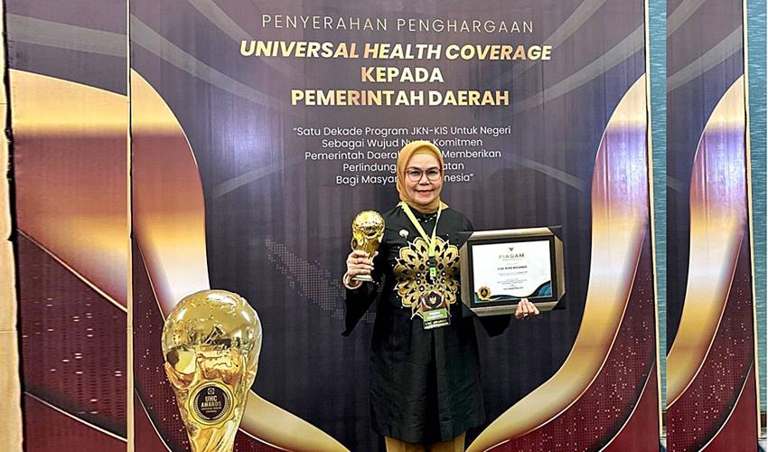 Komit Lindungi Kesehatan Masyarakat, Merlan Sabet UHC Award 2024