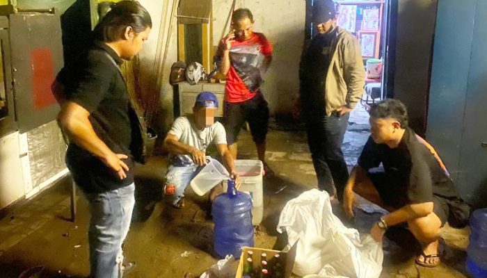 Tindak Lanjut Aduan Masyarakat, Polisi Sita Puluhan Liter Miras di Buladu