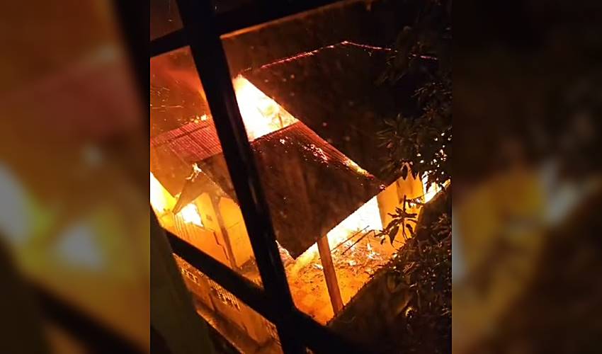 Rumah Kontrakan di Dulalowo Hangus Terbakar, Penghuni Nyaris Tewas Terpanggang