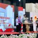 Debat Kandidat Pilkada Bone Bolango_ Paslon Nomor Urut 3 Gunakan Contekan, Netizen Heboh di Medsos