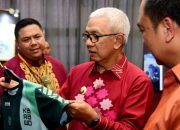 Kolaborasi Olami dan Patah Kompas Clothing Ciptakan Jersey Karawo Berinovasi Karaglow