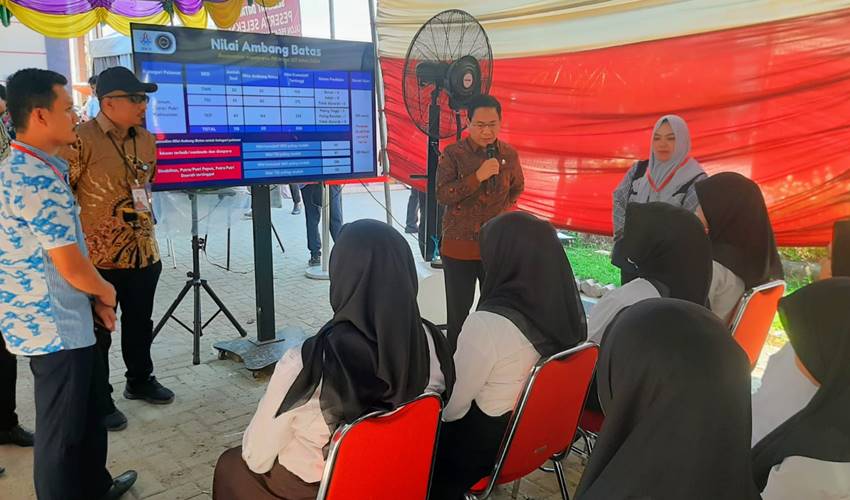 Pjs Bupati Gorontalo Tinjau Pelaksanaan Tahapan SKD