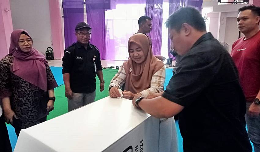 Logistik Pilkada 2024 Tiba di KPU Kabgor