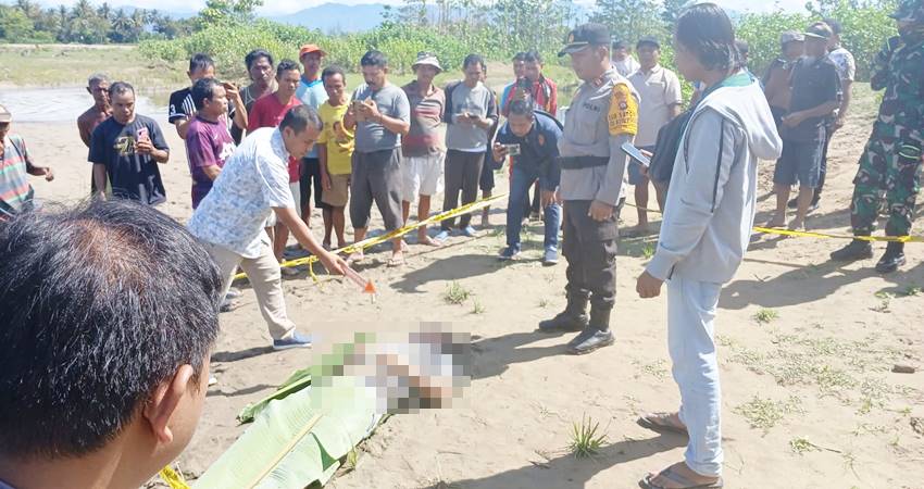 Tim Inafis dan Polsek Botupingge saat melakukan olah TKP penemuan mayat pria di Sungai Bone, Kamis (21/11/2024).