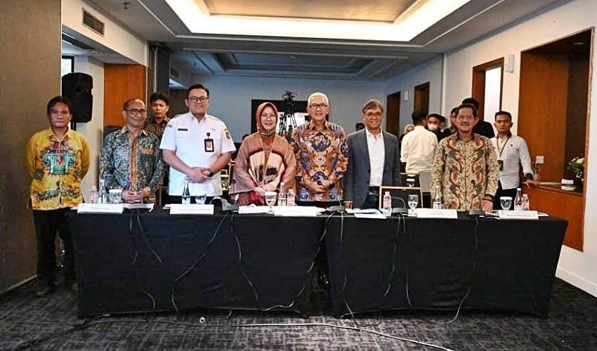 Penjagub Rudy Presentasikan Kinerja Pemda Dihadapan Kemendagri