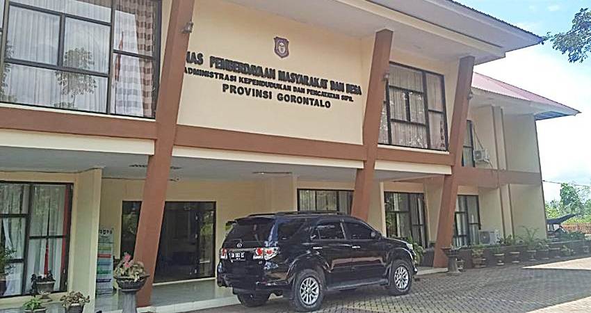 Kantor Dinas Dukcapil dan Pemdes Provinsi Gorontalo. (Foto: HARGO)