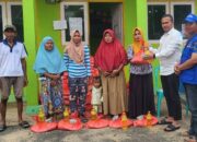 Aleg PDIP Gorut Salurkan Bantuan For Korban Banjir di Gentuma Raya