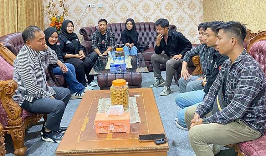 Bahas Program Beasiswa, La Ode Haimudin Dukung Penuh Aspirasi Pemuda Paguyaman Raya