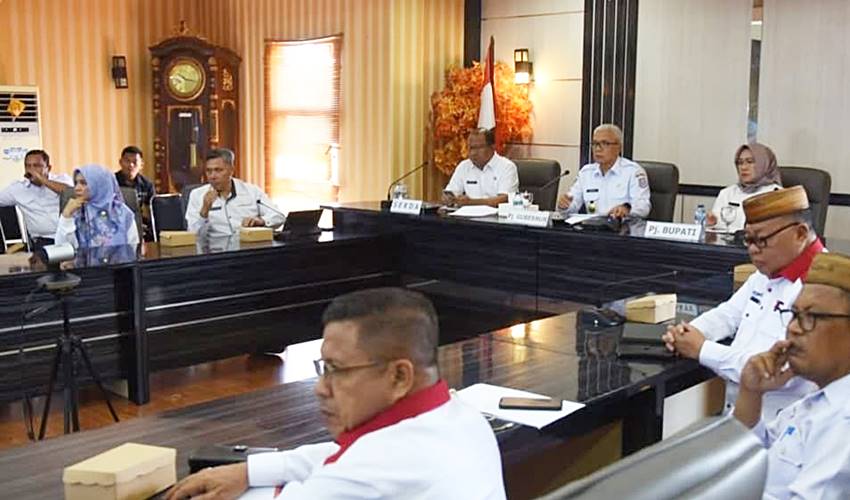 Mendagri dan PAN RB Rapat Bersama Kepala Daerah, Bahas Nasib Tenaga Honorer