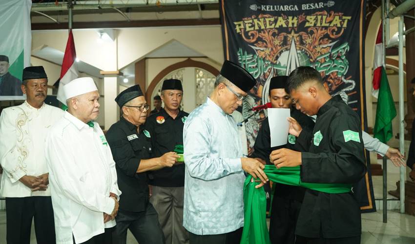 Pj Wali Kota Gorontalo Hadiri Tasyakuran Pengesahan Santri Baru Pagar Nusa