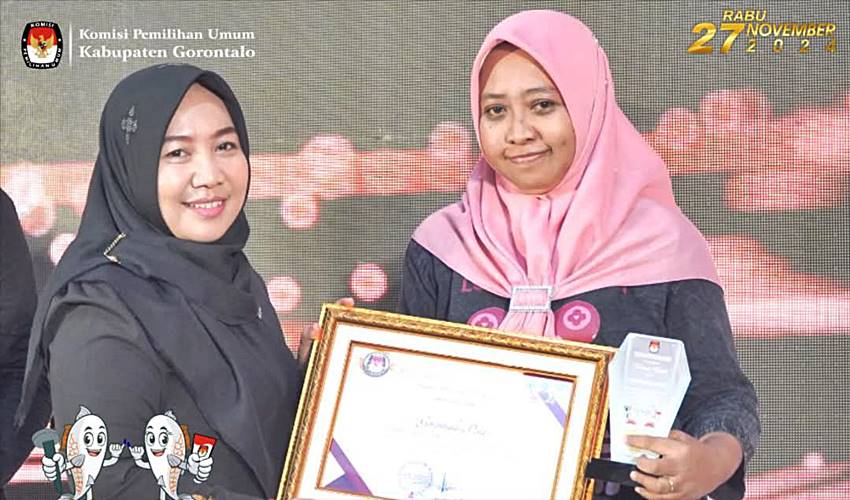 Turut Berpartisipasi Sukseskan Pilkada, KPU Kabgor Anugerahi Penghargaan ke Sejumlah Media