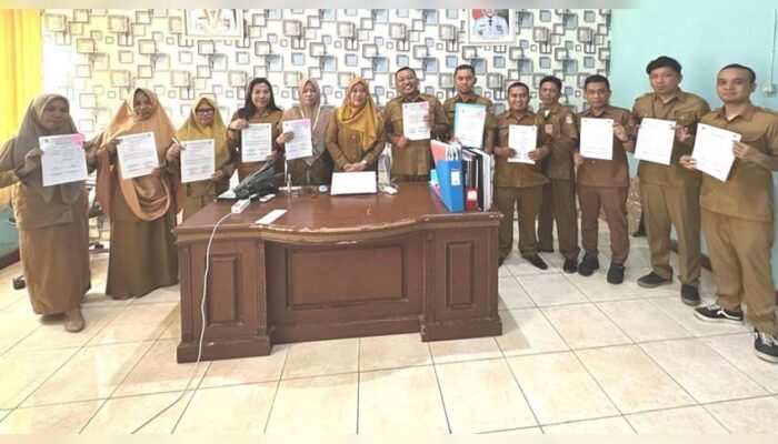 ASN Diskominfo Bone Bolango Teken Perjanjian Kinerja Tahun 2025
