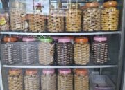 Masuk Hari Kesembilan Ramadan, Penjualan Kue Lebaran di Pasar Sentral Meningkat