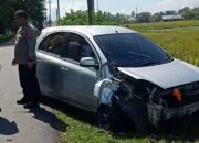 Laka Tunggal di Limboto, Mini Bus Tabrak Tiang Listrik