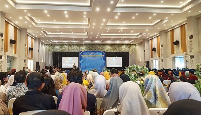 254 Mahasiswa FMIPA UNG Jalani Prosesi Yudisium, Dekan: Tunjukkan Integritas dan Kontribusi Nyata
