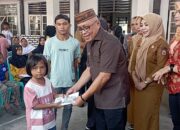 Bupati Sofyan Salurkan Bansos For Anak Yatim di Telaga Biru