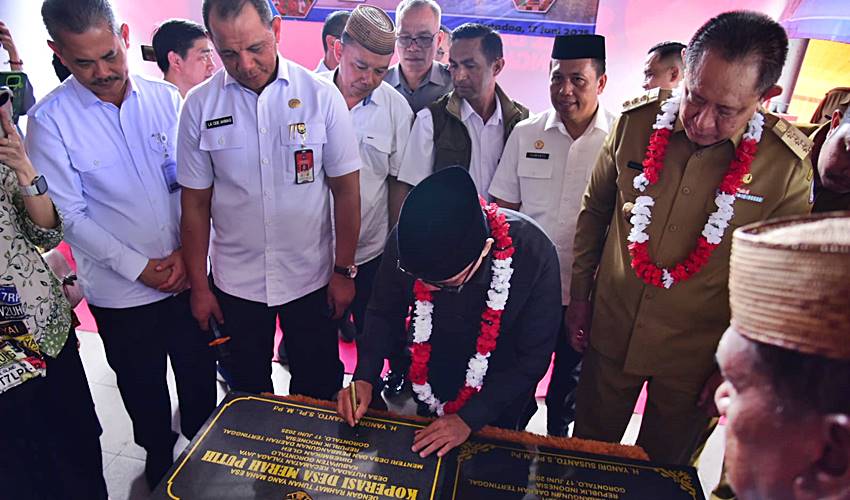 Mendes PDT Ajak Warga Manfaatkan Keberadaan Kopdes Merah Putih