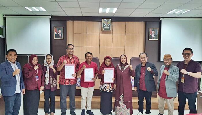 Tiga Kajur Fakultas Sastra dan Budaya UNG Tandatangani Kontrak Kinerja
