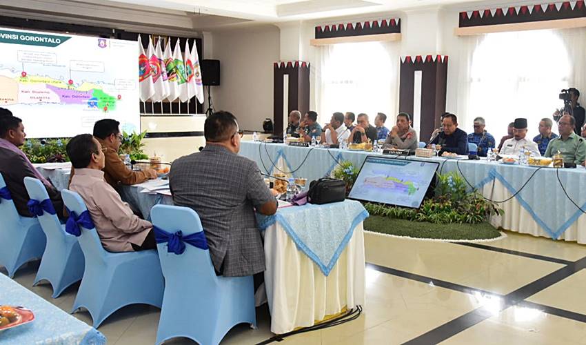 Gubernur Gusnar Usul Perluasan Kota Gorontalo ke DPR RI