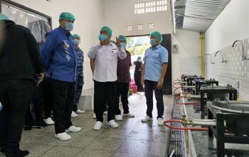 Gubernur Gusnar_ Dapur MBG Yayasan Rumah Inovasi Madani Layak Jadi Rujukan