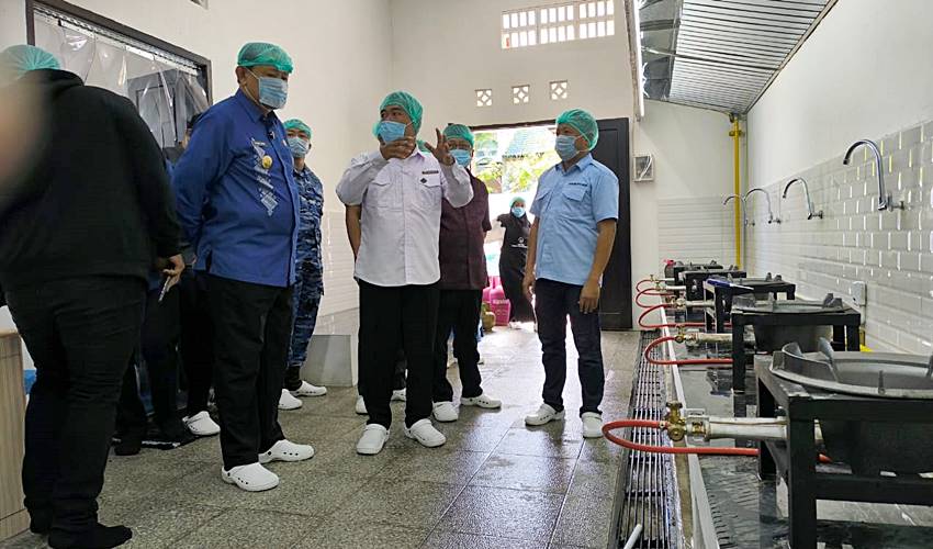 Gubernur Gusnar_ Dapur MBG Yayasan Rumah Inovasi Madani Layak Jadi Rujukan
