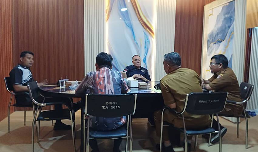 Komisi lll DPRD Kabgor Desak Eksekutif Tuntaskan Pekerjaan Proyek 2025