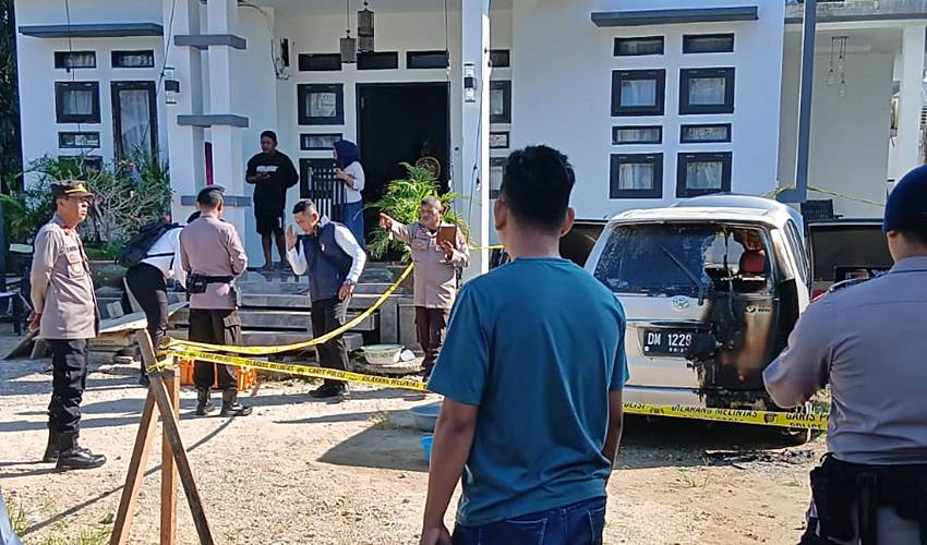 Mobil Anggota DPRD Kabgor Terbakar, Pelaku Diduga Punya Dendam Politik