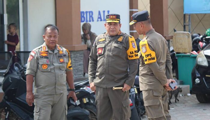 Pastikan Keamanan EHA Selama Kepulangan Jemaah, Satpol PP Lakukan Penjagaan 1×24 Jam