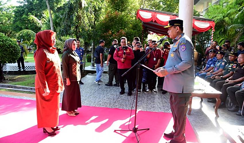 Pimpin Apel Siaga Satpol PP dan Satlinmas, Gusnar_ Pendekatan Harus Persuasif, Bukan Sapu Rata