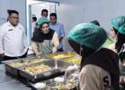 Baru Dilantik, Sekda Kabgor Langsung Sidak Dapur MBG di Telaga